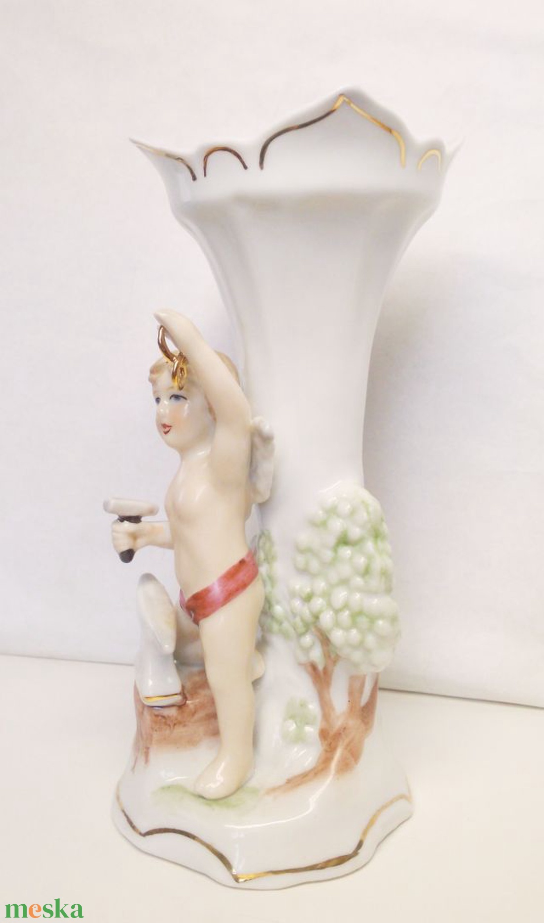 Váza aranykovács angyalkával. Barokk stílusú figurális porcelán tökéletes állapotban - otthon & életmód - dekoráció - virágdísz és tartó - váza - Meska.hu Váza aranykovács angyalkával. Barokk stílusú figurális porcelán tökéletes állapotban - otthon & életmód - dekoráció - virágdísz és tartó - váza - Meska.hu