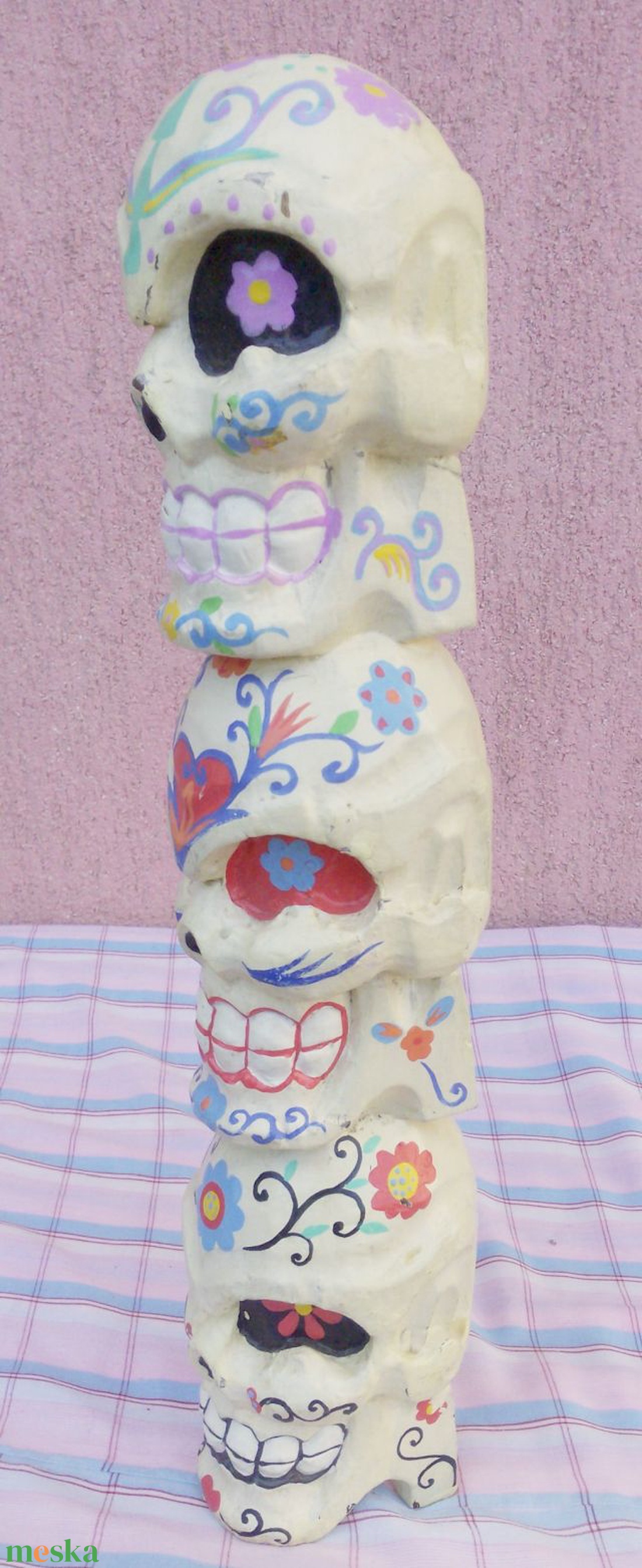 Koponyás totemoszlop festett, faragott szobor, Egyedi ritkaság - művészet - szobor - fa szobor - Meska.hu