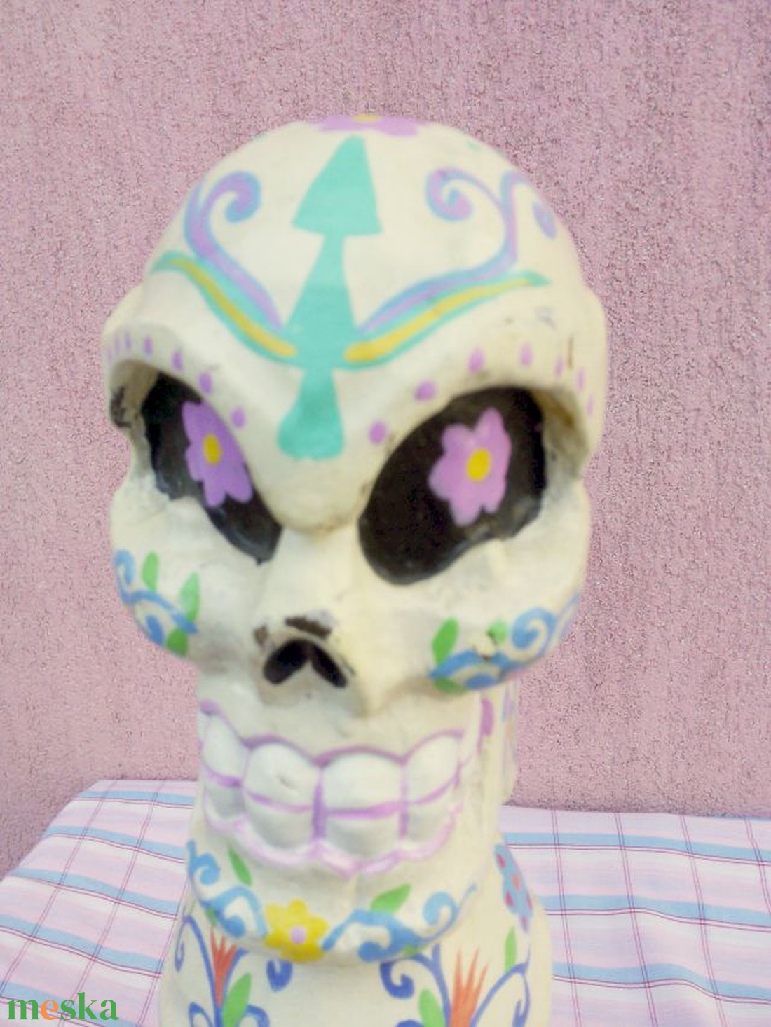 Koponyás totemoszlop festett, faragott szobor, Egyedi ritkaság - művészet - szobor - fa szobor - Meska.hu