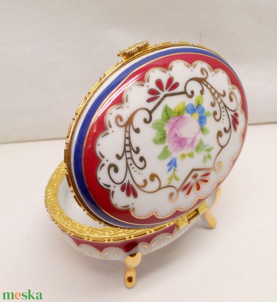 Rózsás ovális lábakon álló ékszeres szelence porcelánból - ékszer - ékszertartó - ékszerdoboz - Meska.hu Rózsás ovális lábakon álló ékszeres szelence porcelánból - ékszer - ékszertartó - ékszerdoboz - Meska.hu