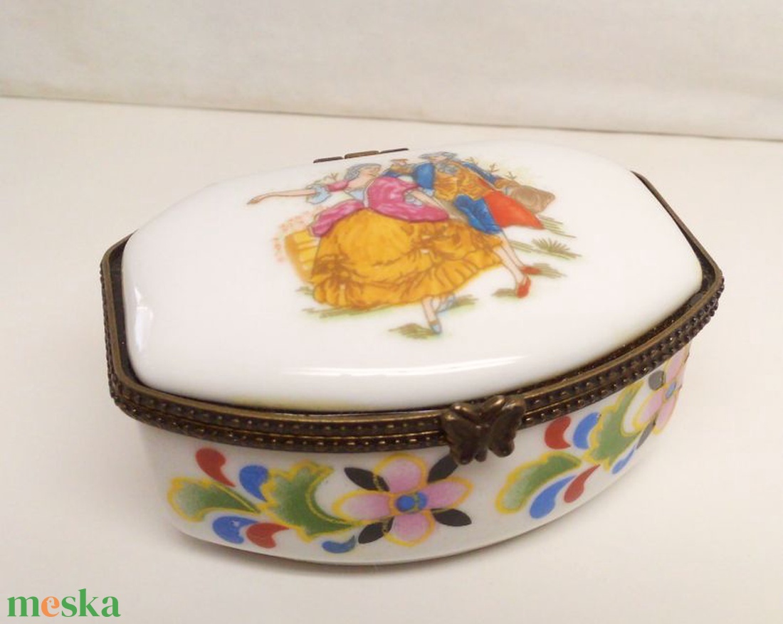 Díszes ékszeres szelence porcelánból, többféléből lehet választani - ékszer - ékszertartó - ékszerdoboz - Meska.hu Díszes ékszeres szelence porcelánból, többféléből lehet választani - ékszer - ékszertartó - ékszerdoboz - Meska.hu