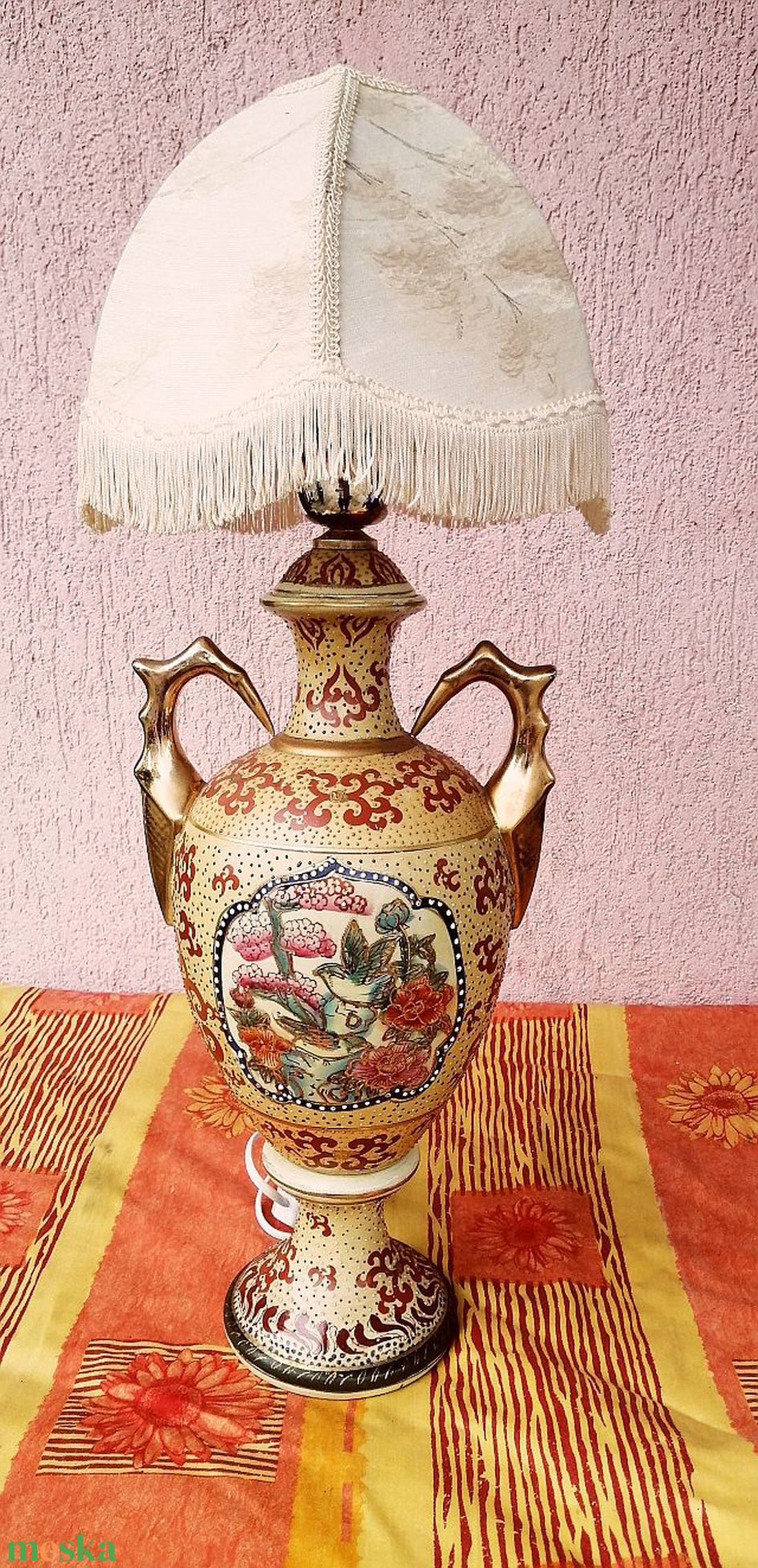 Óriás porcelán lámpa különleges madaras festéssel, aranyozva, ernyővel - otthon & életmód - lámpa - asztali lámpa - Meska.hu Óriás porcelán lámpa különleges madaras festéssel, aranyozva, ernyővel - otthon & életmód - lámpa - asztali lámpa - Meska.hu