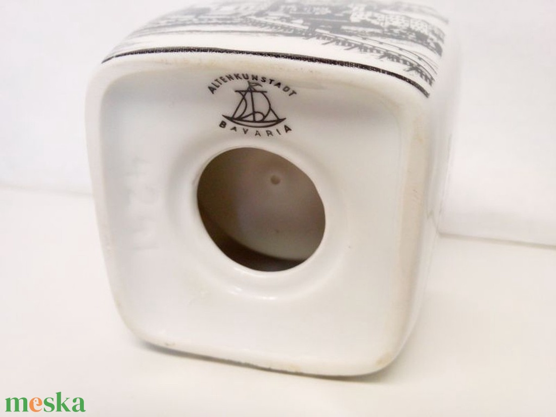 Bavaria négy oldalán mintázott porcelán hamuzó edényke készlet 10db. egyben - otthon & életmód - dekoráció - asztal és polc dekoráció - hamutál, öngyújtó, pipa - Meska.hu Bavaria négy oldalán mintázott porcelán hamuzó edényke készlet 10db. egyben - otthon & életmód - dekoráció - asztal és polc dekoráció - hamutál, öngyújtó, pipa - Meska.hu