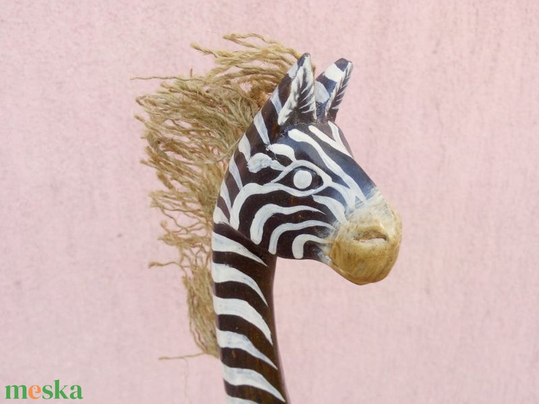Sörényes zebra kézműves faszobor Indonéziából. Egzotikus dekoráció - művészet - szobor - fa - Meska.hu Sörényes zebra kézműves faszobor Indonéziából. Egzotikus dekoráció - művészet - szobor - fa - Meska.hu