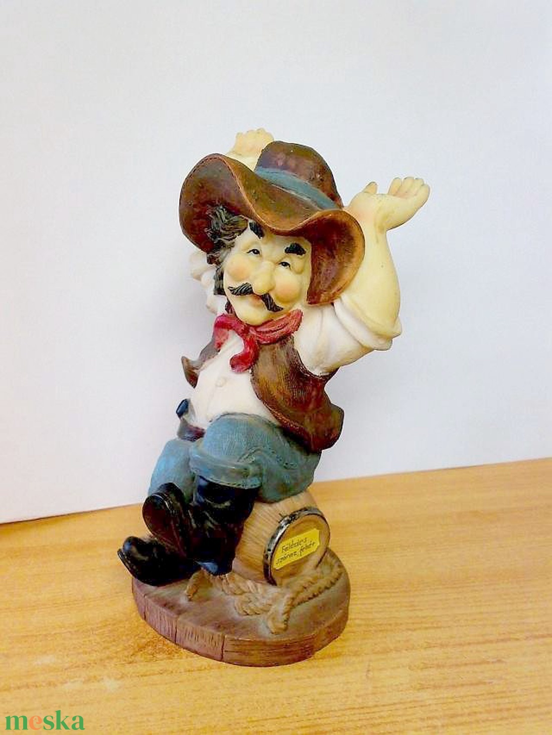 Dugóhúzótartó jókedvű cowboy figura, az ebédlőd kulcsfigurája - otthon & életmód - dekoráció - asztal és polc dekoráció - asztaldísz - Meska.hu Dugóhúzótartó jókedvű cowboy figura, az ebédlőd kulcsfigurája - otthon & életmód - dekoráció - asztal és polc dekoráció - asztaldísz - Meska.hu
