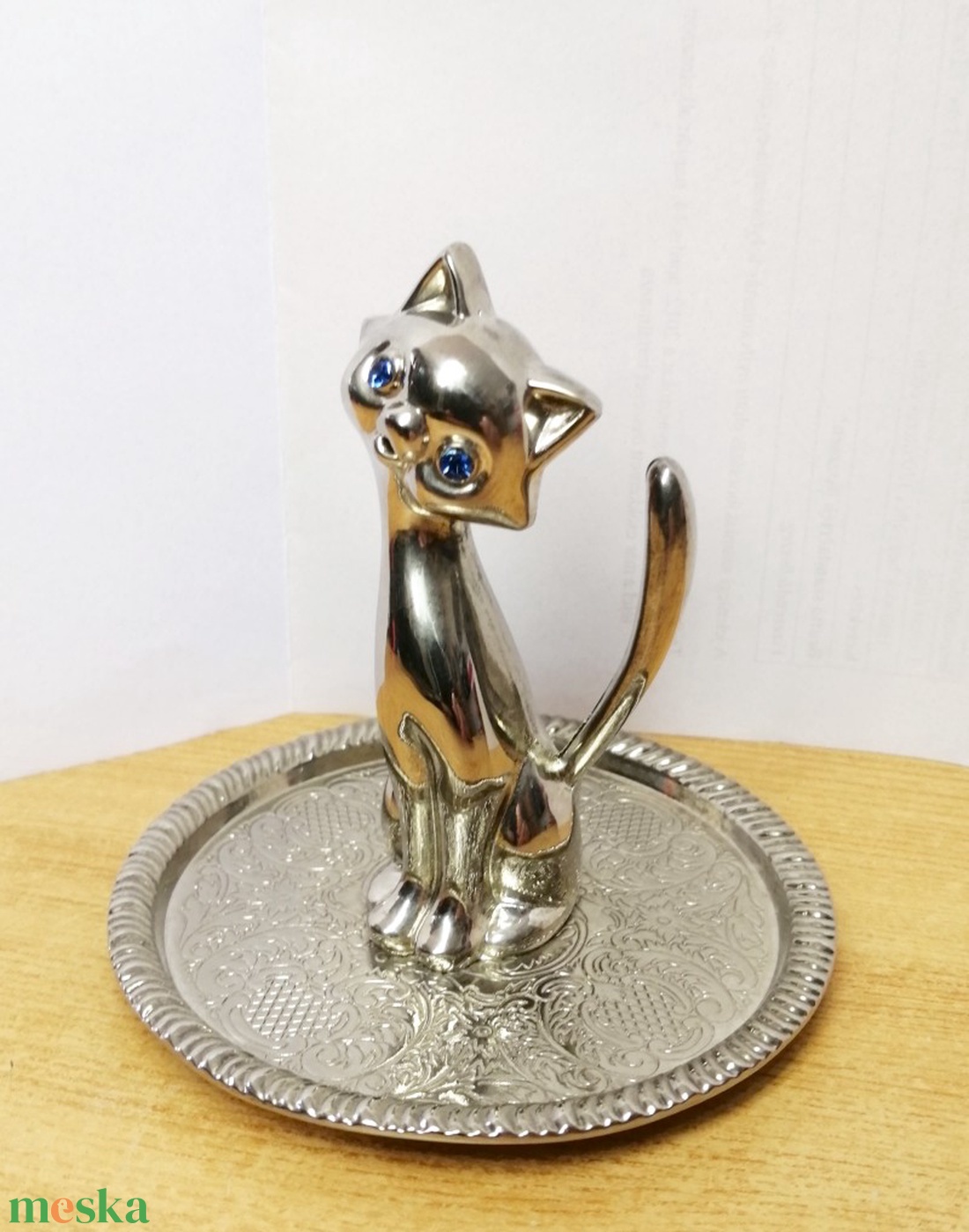 Ezüstözött Art Deco kék kristály szemű cica. Bonbonier fedél - otthon & életmód - dekoráció - dísztárgy - Meska.hu