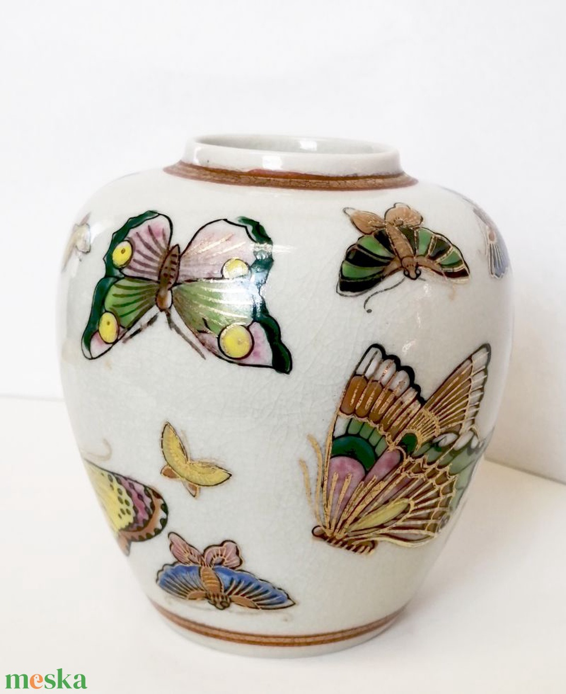 Pillangós retró japán Satsuma porcelán váza. Hibátlan különlegesség. - otthon & életmód - dekoráció - virágdísz és tartó - váza - Meska.hu Pillangós retró japán Satsuma porcelán váza. Hibátlan különlegesség. - otthon & életmód - dekoráció - virágdísz és tartó - váza - Meska.hu