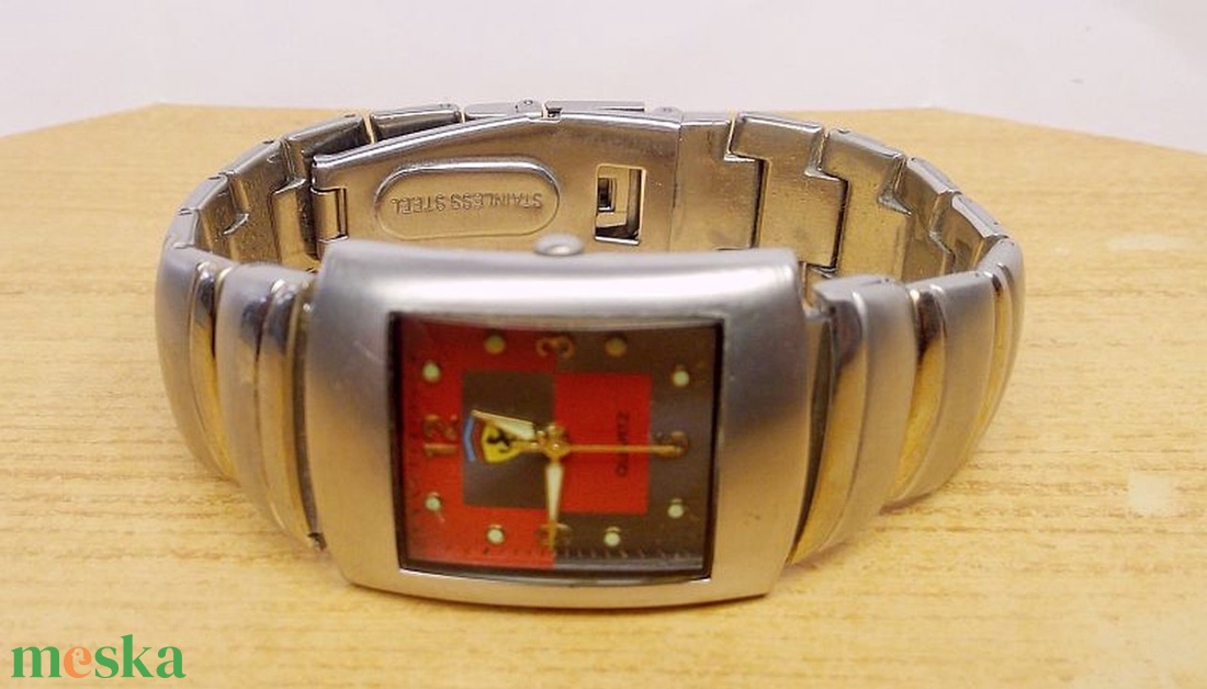 Retro acél tokos unisex karóra. Ferrari Quartz - ékszer - karóra és ékszeróra - karóra - Meska.hu Retro acél tokos unisex karóra. Ferrari Quartz - ékszer - karóra és ékszeróra - karóra - Meska.hu