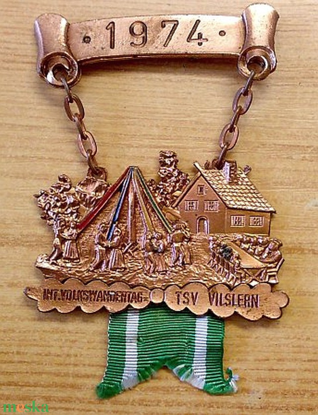 Vilslerni karnevál, kitűző 1974-ből. Bajorország - ékszer - kitűző és bross - kitűző - Meska.hu Vilslerni karnevál, kitűző 1974-ből. Bajorország - ékszer - kitűző és bross - kitűző - Meska.hu