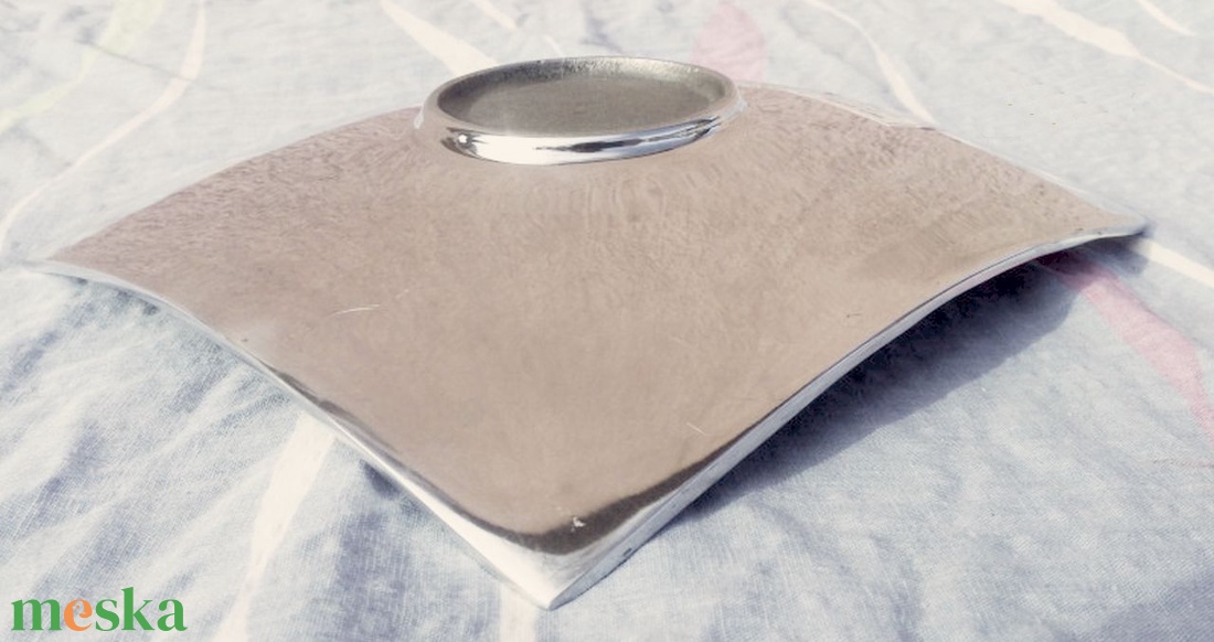 Ívelt felületű, festett színes négyzetekkel mintázott művészi kínáló az AZETI LTD UK. gyártmánya - otthon & életmód - konyhafelszerelés, tálalás - tálalás - kínálótál - Meska.hu