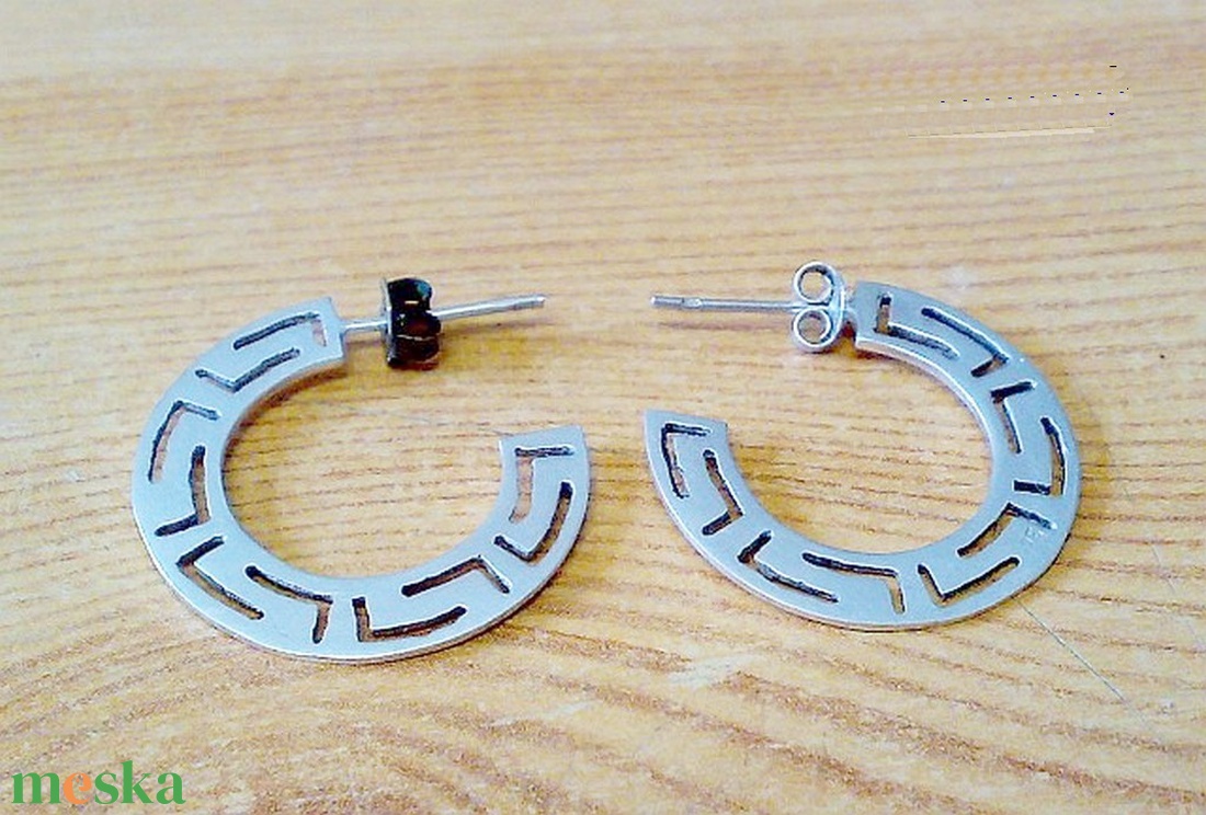 Meander mintás, ezüst, köríves fülbevaló - esküvő - ékszer - fülbevaló - Meska.hu