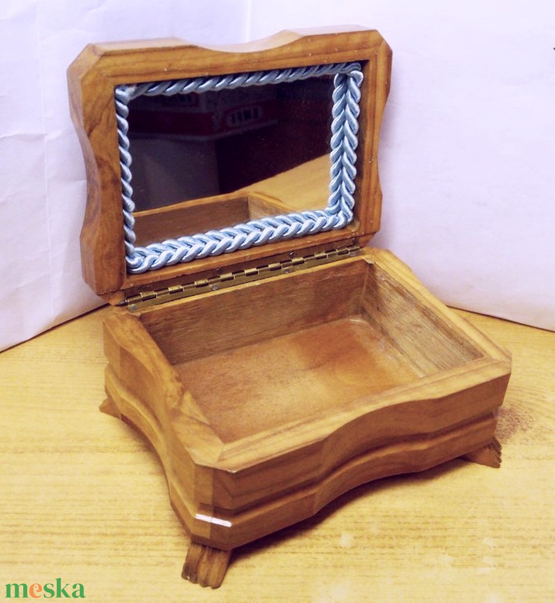 Mallorca-i emlék, tükrös ékszeres dobozka fából, táncoló párral - ékszer - ékszertartó - ékszerdoboz - Meska.hu