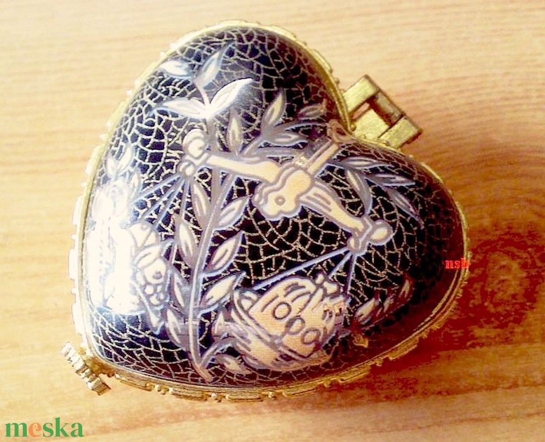 Csillagképes porcelán szelence. (Oroszlán, Bak, Mérleg, Halak) - ékszer - ékszertartó - ékszerdoboz - Meska.hu