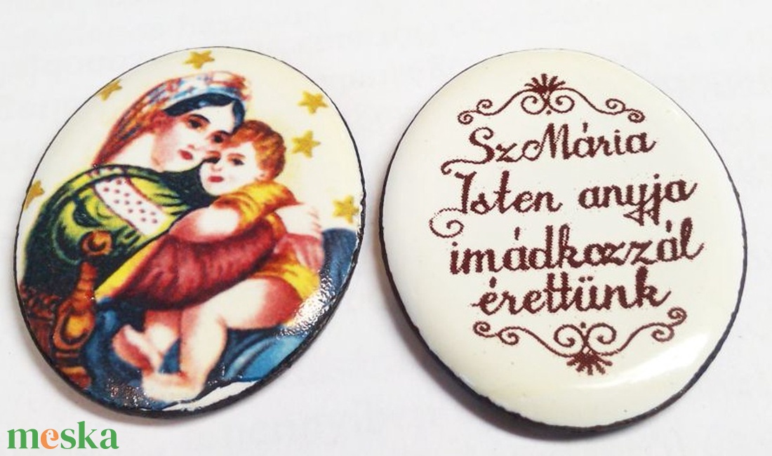 Madonna della seggiola, csillagokkal, fehér hátérrel. Retro Tűzzománc medál, keret nélkül. - ékszer - nyaklánc - medál - Meska.hu
