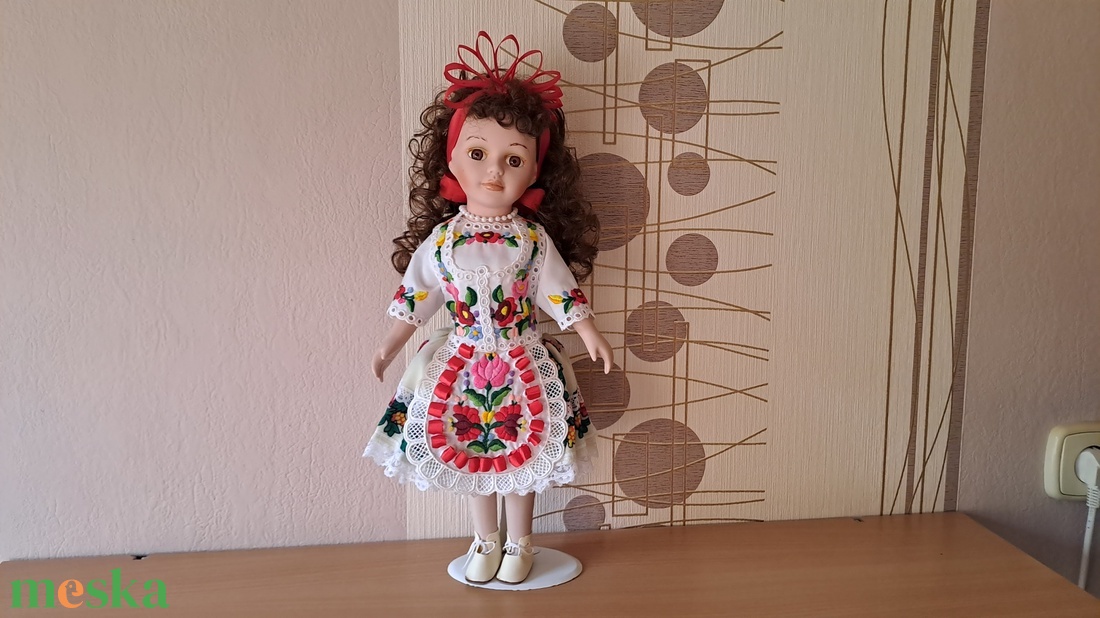Kalocsai baba - játék & sport - baba & babaház - öltöztethető baba - Meska.hu