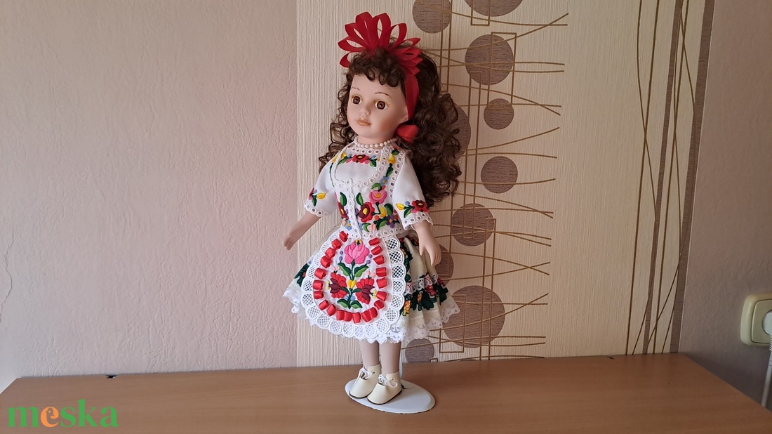 Kalocsai baba - játék & sport - baba & babaház - öltöztethető baba - Meska.hu