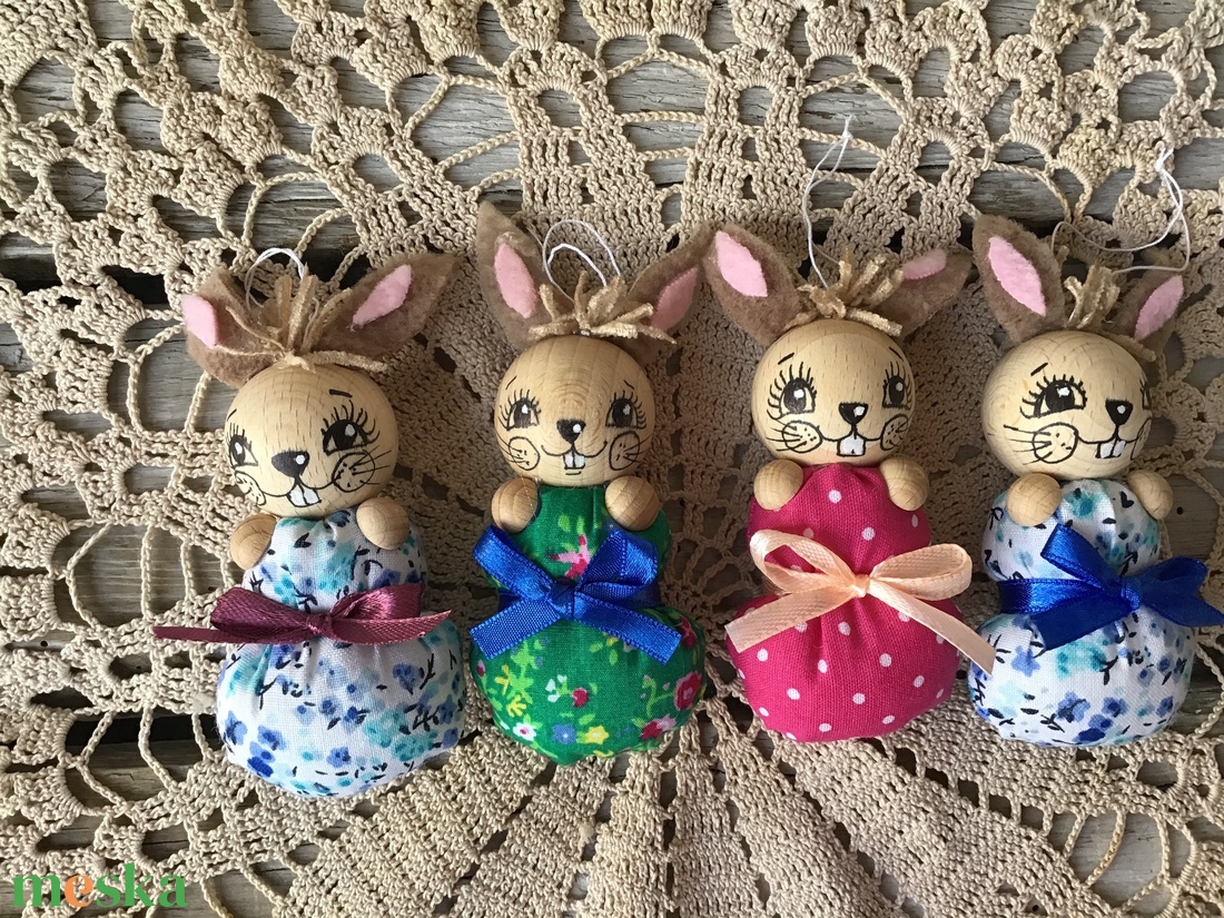 Huncut nyuszi bébik pólyácskában - kellékek & szerszámok - rövidáru - fonal, cérna - Meska.hu