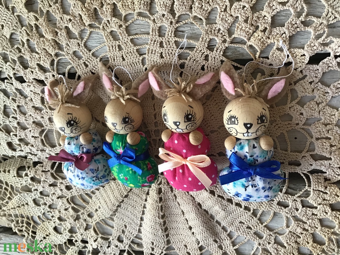 Huncut nyuszi bébik pólyácskában - kellékek & szerszámok - rövidáru - fonal, cérna - Meska.hu