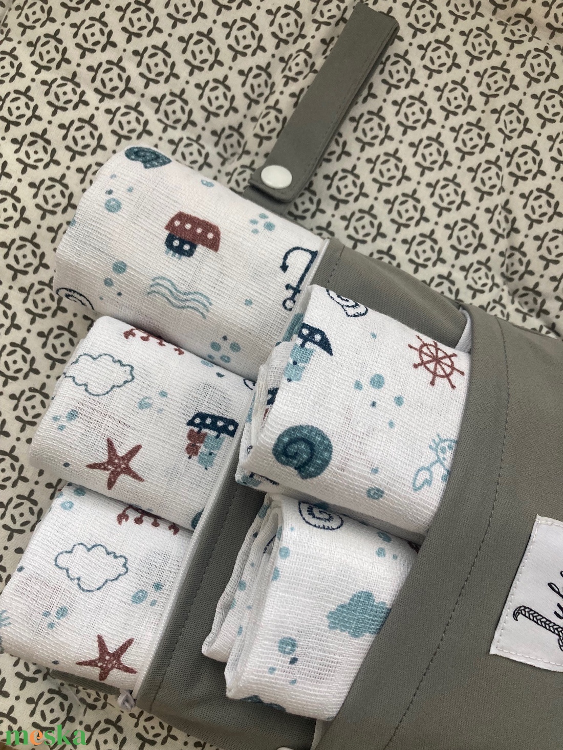 5 db-os pelenkacsomag vízhatlan tároló táskában - baba - mama - pelenkázó, babafürdető kellékek - pelenka - Meska.hu