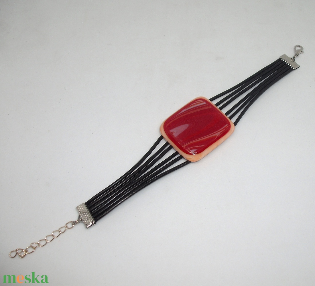 Üveg karkötő - ékszer - karkötő - karkötő medállal - Meska.hu