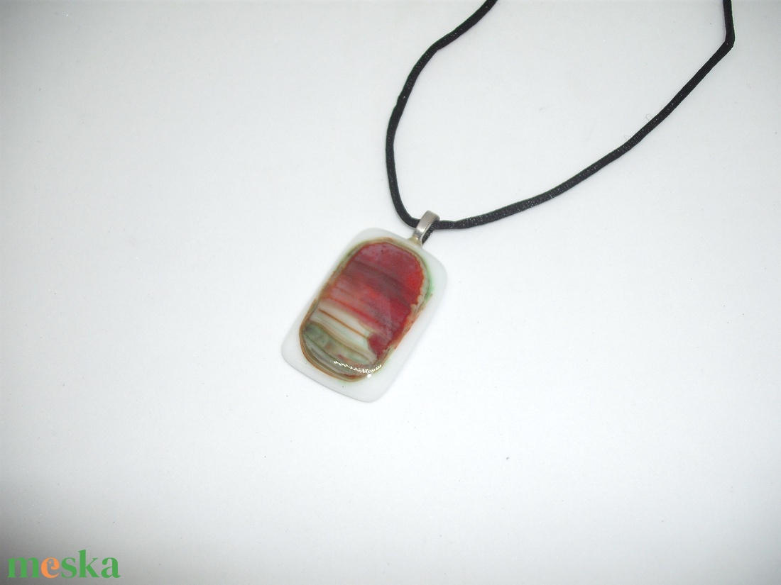 ÜVEGMEDÁL, fehér-zöld bordó - ékszer - nyaklánc - medálos nyaklánc - Meska.hu