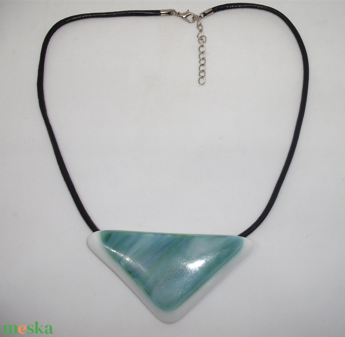 ÜVEGÉKSZER, fehér-türkiz - ékszer - nyaklánc - medálos nyaklánc - Meska.hu