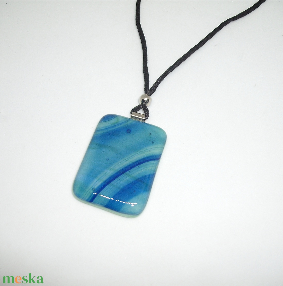 ÜVEGMEDÁL, kék csíkos  - ékszer - nyaklánc - medálos nyaklánc - Meska.hu