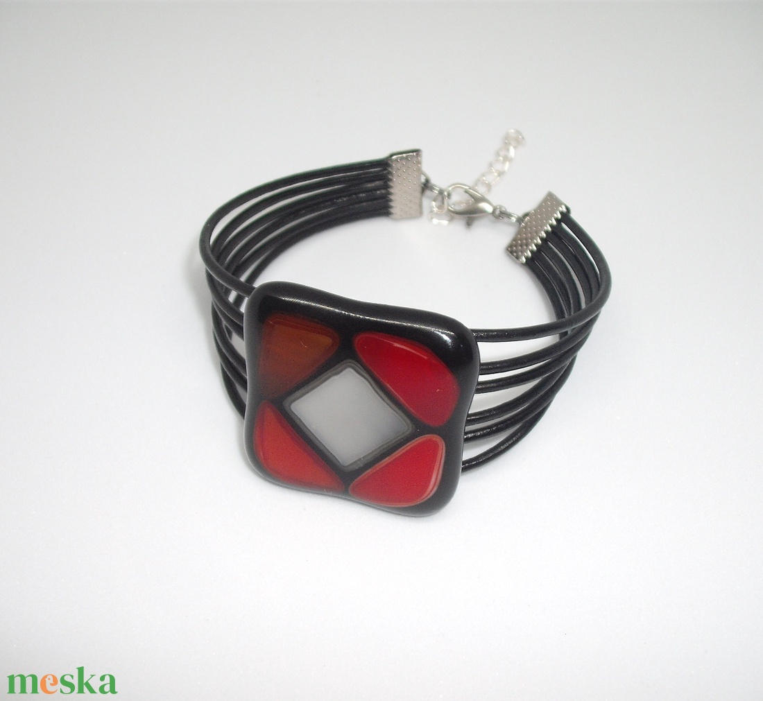 ÜVEG-BŐR KARKÖTŐ - ékszer - karkötő - karkötő medállal - Meska.hu