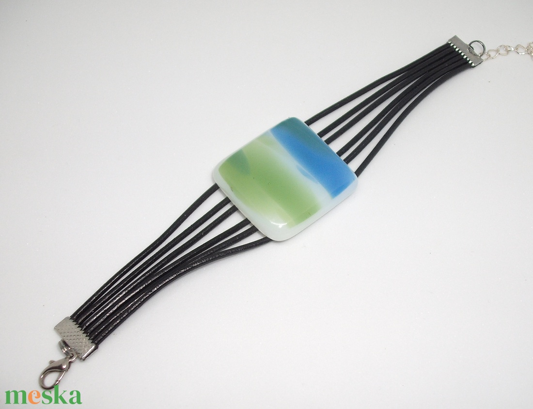 ÜVEG-BŐR KARKÖTŐ - ékszer - karkötő - karkötő medállal - Meska.hu