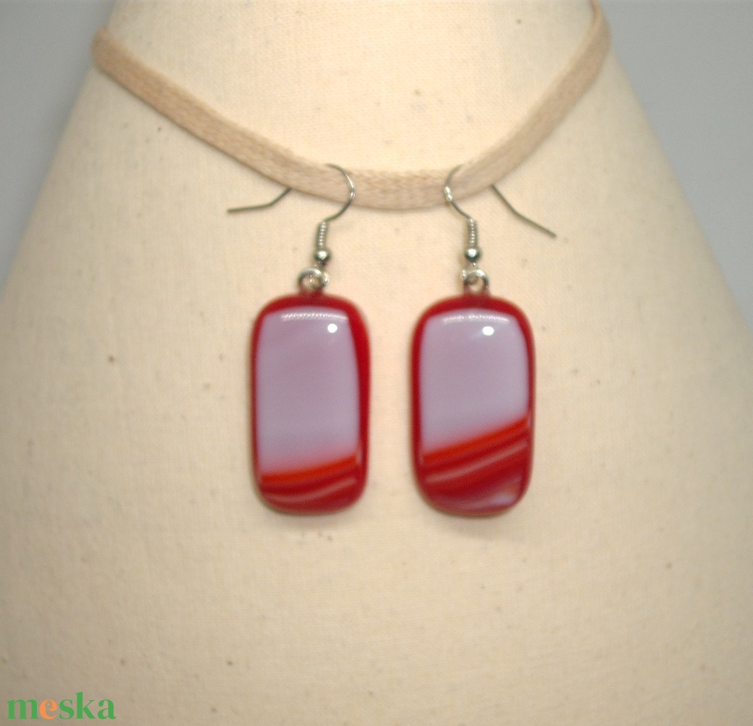 ÜVEG FÜLBEVALÓ, piros-fehér - ékszer - fülbevaló - lógó fülbevaló - Meska.hu
