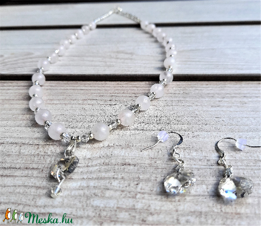 Rózsakvarc - Swarovski gyöngy ékszer szett / féldrága gyöngy nyaklánc és karkötő - ékszer - ékszerszett - Meska.hu Rózsakvarc - Swarovski gyöngy ékszer szett / féldrága gyöngy nyaklánc és karkötő - ékszer - ékszerszett - Meska.hu