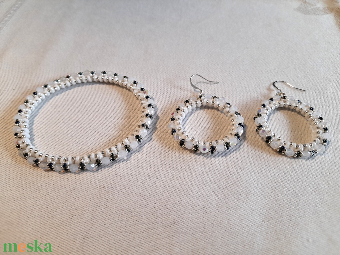 Fesztivál karkötő - fülbevaló szett - ékszer - ékszerszett - Meska.hu