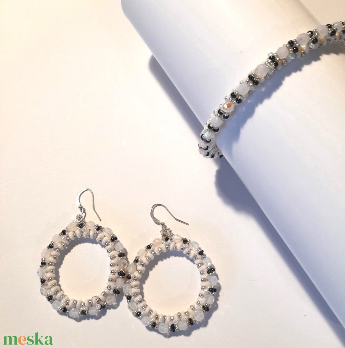 Fesztivál karkötő - fülbevaló szett - ékszer - ékszerszett - Meska.hu