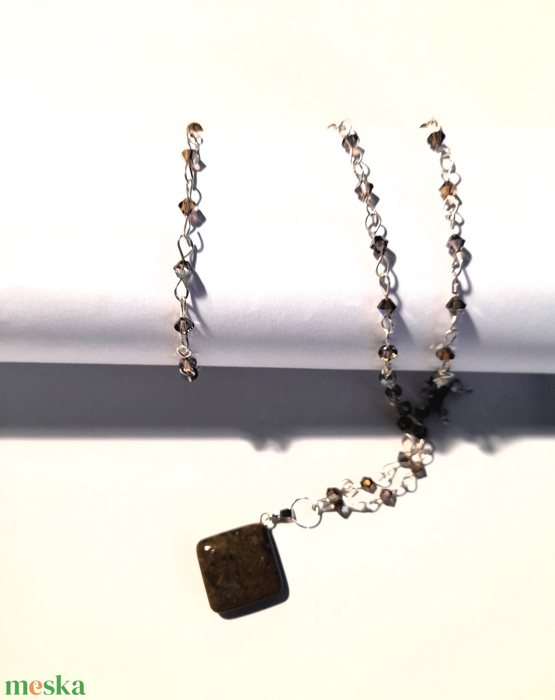 Karkötő-nyaklánc szett, Swarovski gyöngyökkel és ásványmedállal - ékszer - ékszerszett - Meska.hu