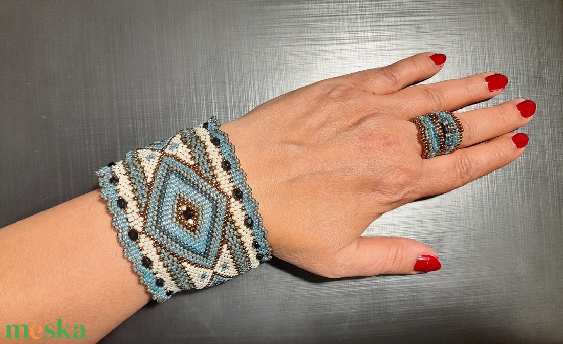 Gyémántok - peyote karkötő / Keleties stílsusú , gyöngyfűzött karkötő - ékszer - karkötő - karperec - Meska.hu