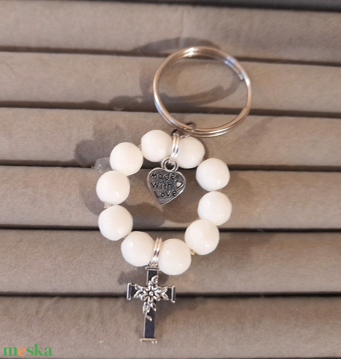 Egy tizedes rózsafüzér kulcstartó - fehér Jade - otthon & életmód - vallás - lánc & füzér - Meska.hu