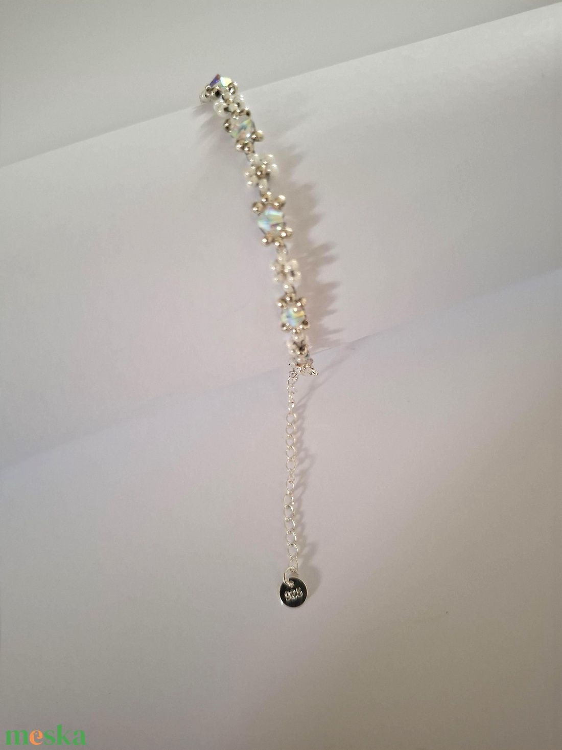 Gyöngyfűzött virág szett - swarovski gyöngyökkel - ékszer - karkötő - gyöngyös karkötő - Meska.hu