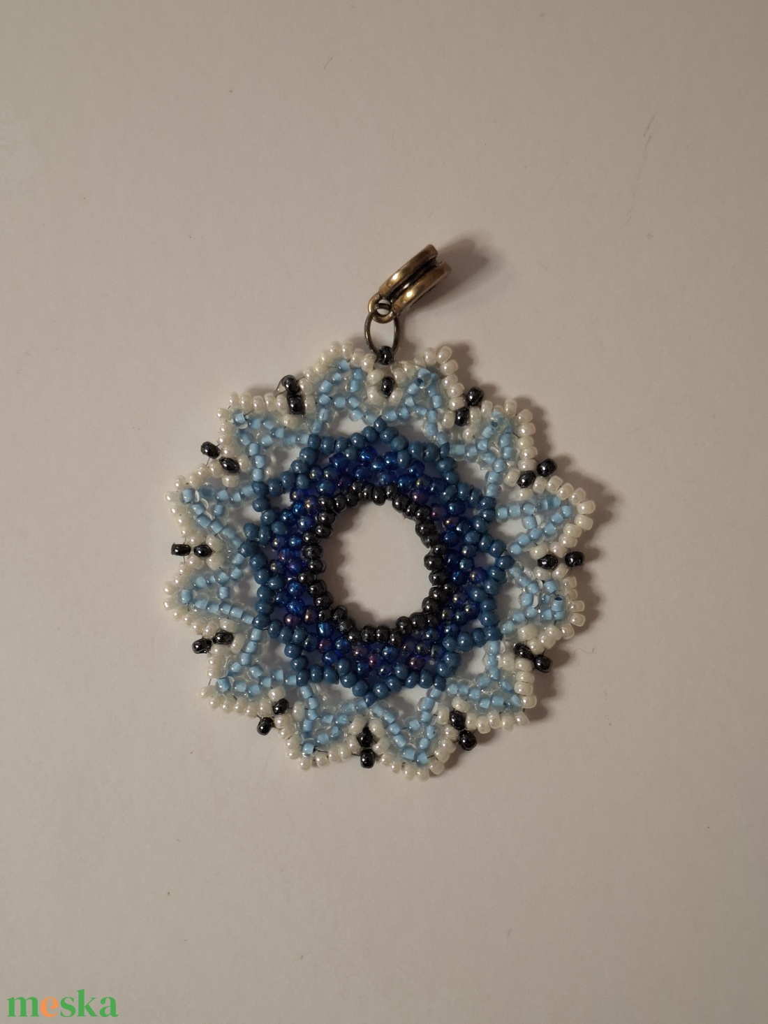 Huitchol fülbevaló és medál szett Sterling ezüst akasztóval és swarovski gyönggyel - ékszer - ékszerszett - Meska.hu