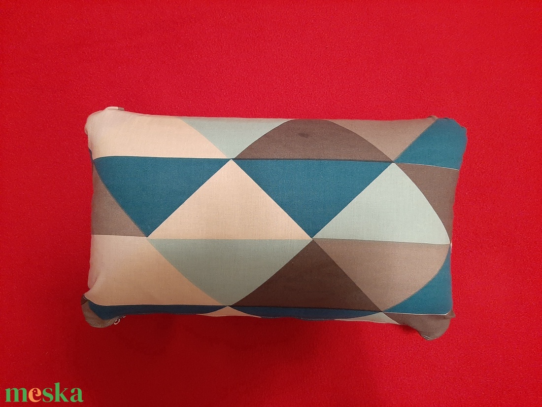 Párnahuzat 24x42x12 cm Anatómiai memory ergonómiai WELLPUR utazópárnához többféle mintával - otthon & életmód - lakástextil - párna & párnahuzat - Meska.hu Párnahuzat 24x42x12 cm Anatómiai memory ergonómiai WELLPUR utazópárnához többféle mintával - otthon & életmód - lakástextil - párna & párnahuzat - Meska.hu