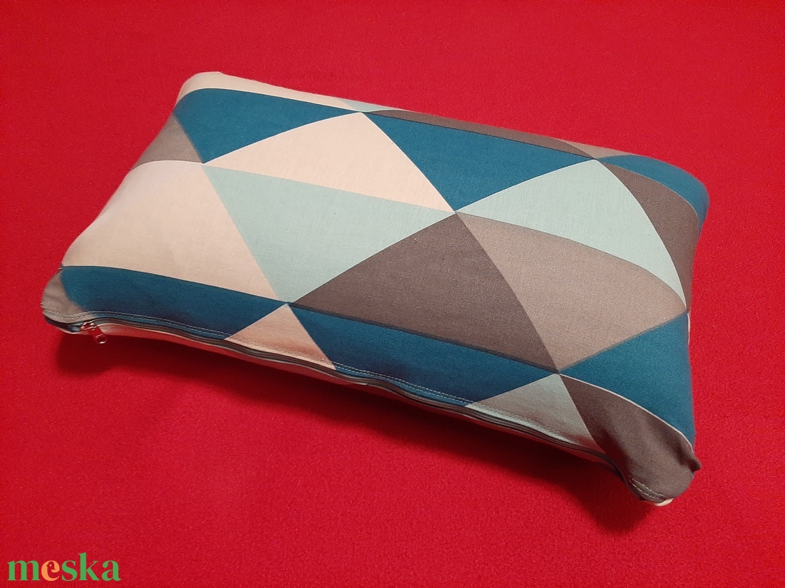 Párnahuzat 24x42x12 cm Anatómiai memory ergonómiai WELLPUR utazópárnához többféle mintával - otthon & életmód - lakástextil - párna & párnahuzat - Meska.hu Párnahuzat 24x42x12 cm Anatómiai memory ergonómiai WELLPUR utazópárnához többféle mintával - otthon & életmód - lakástextil - párna & párnahuzat - Meska.hu