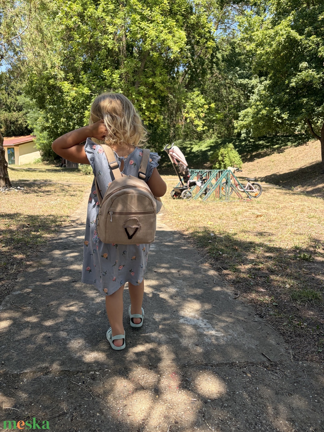 Hímzett mini hátizsák ovis jellel - játék & sport - ovis felszerelés - ovis hátizsák - Meska.hu