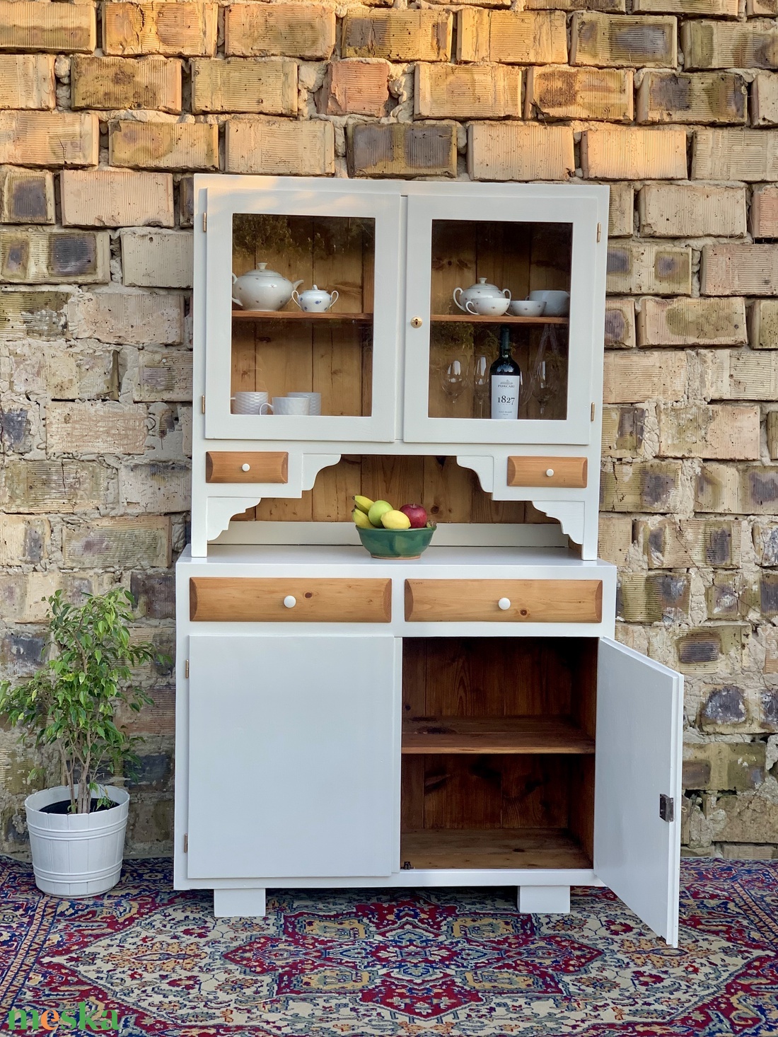 Vintage tálalószekrény - otthon & életmód - bútor - szekrény - Meska.hu