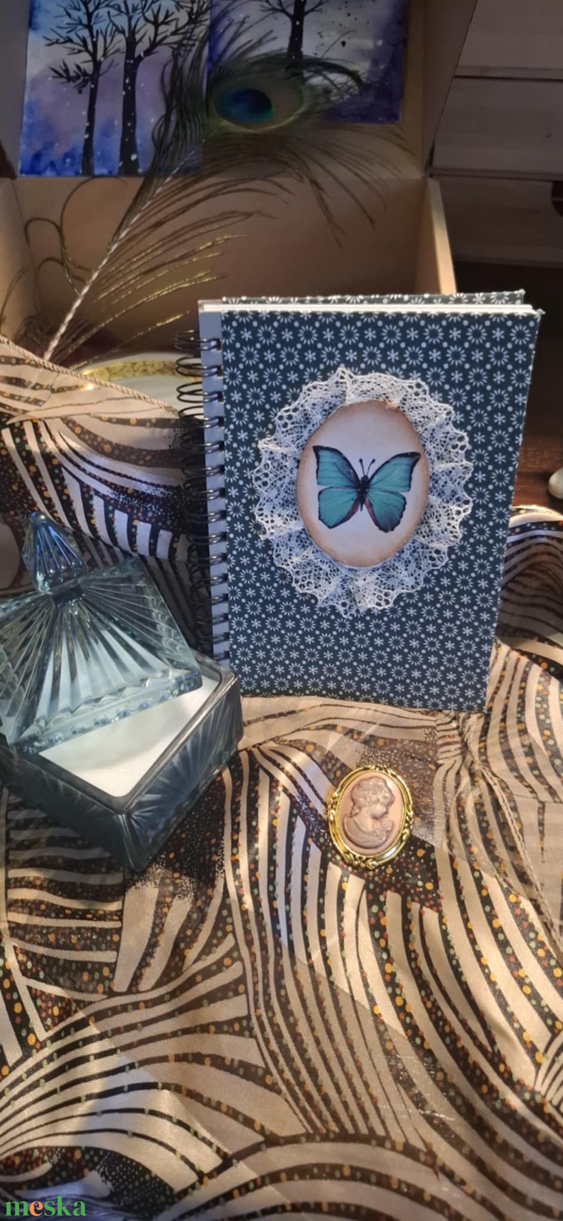 Előkelő hölgy antik csészés ajándékdoboz - otthon & életmód - papír, írószer - ajándékozás kellékei - ajándékzsák, csomagolás - Meska.hu