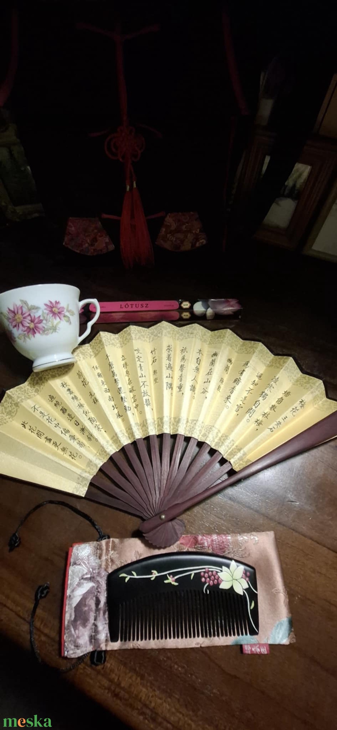 A gyönyörűen ápolt hajért kínai ébenfa autentikus fésűs, legyezős ajándékdoboz - otthon & életmód - papír, írószer - ajándékozás kellékei - ajándékzsák, csomagolás - Meska.hu