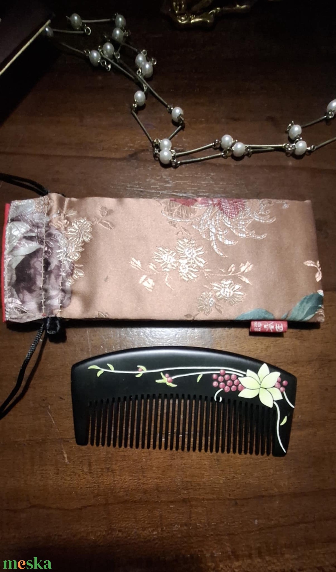 A gyönyörűen ápolt hajért kínai ébenfa autentikus fésűs, legyezős ajándékdoboz - otthon & életmód - papír, írószer - ajándékozás kellékei - ajándékzsák, csomagolás - Meska.hu