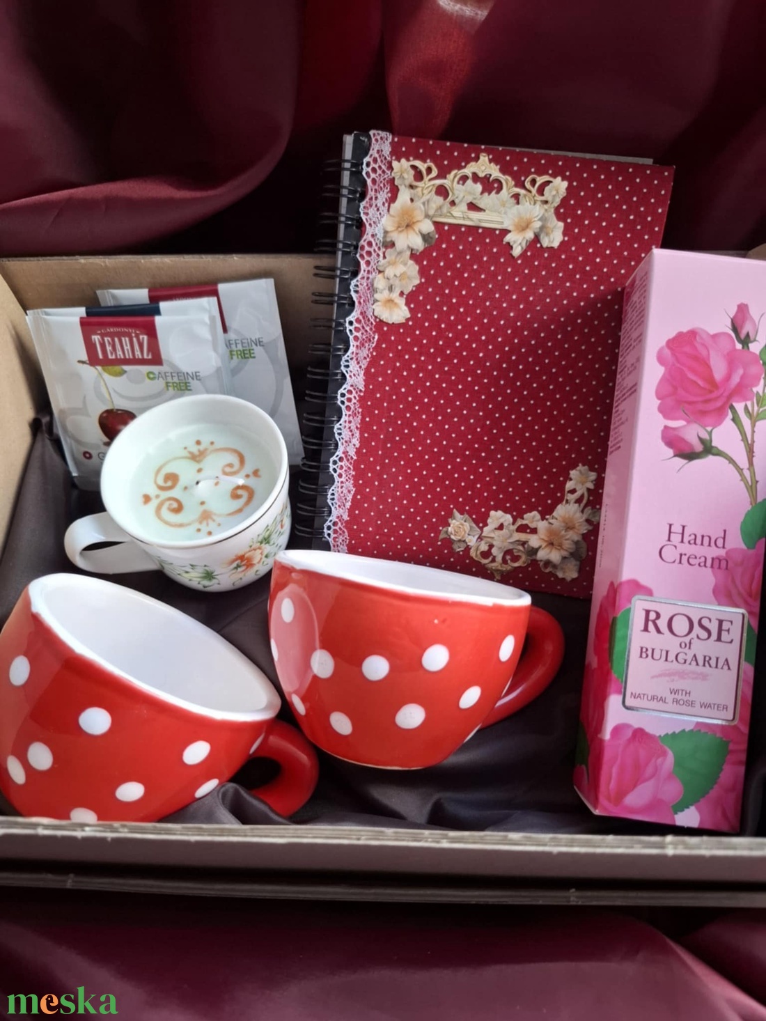 Ajándékdoboz, giftbox - otthon & életmód - papír, írószer - ajándékozás kellékei - ajándékzsák, csomagolás - Meska.hu