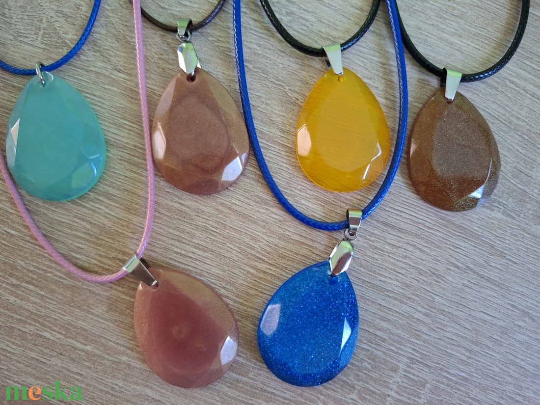 Drágakő stílusú nyakláncok - ékszer - nyaklánc - medál - Meska.hu Drágakő stílusú nyakláncok - ékszer - nyaklánc - medál - Meska.hu