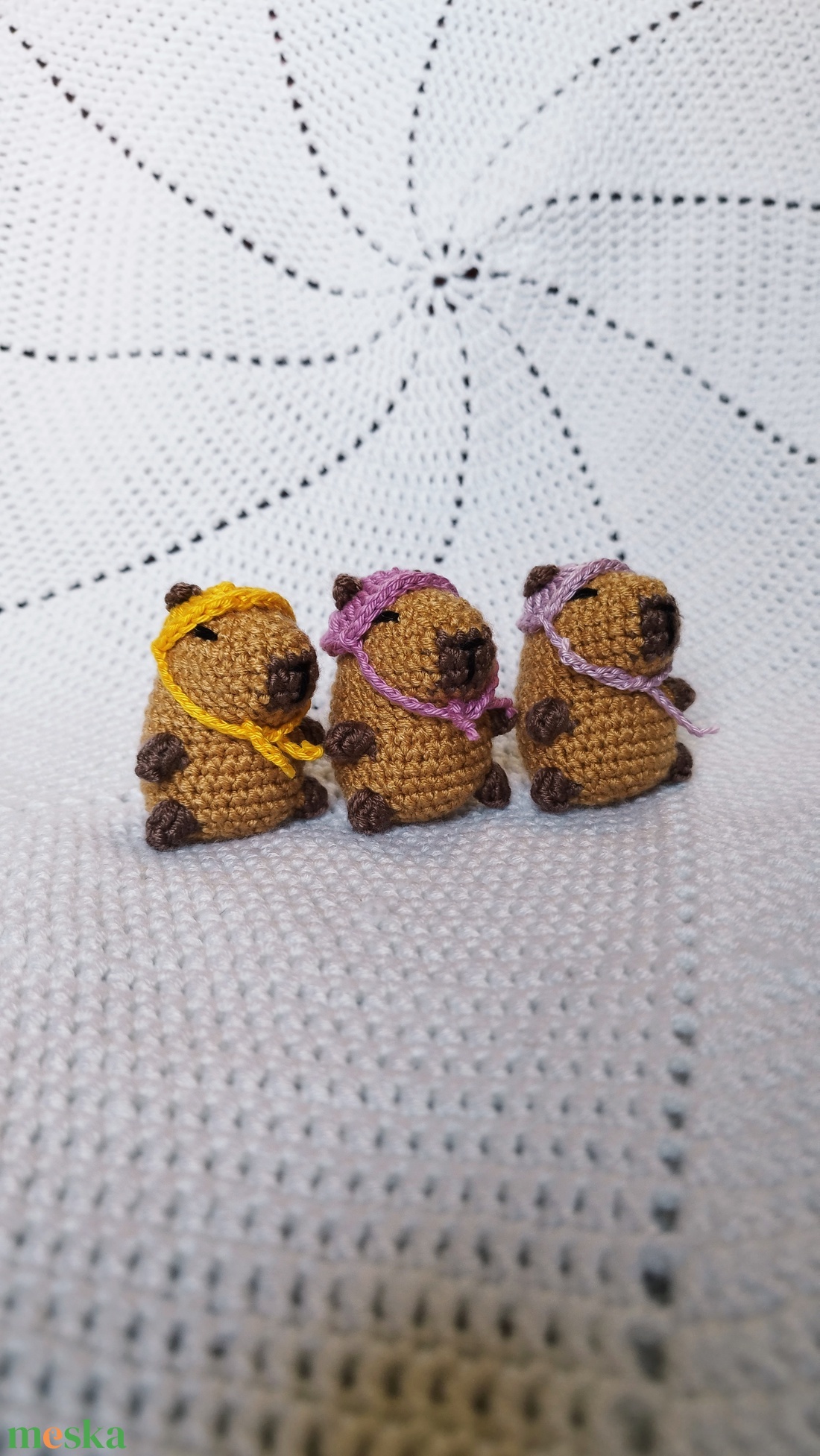 Horgolt kapibara sapkával (akár kulcstartóként) - táska & tok - kulcstartó & táskadísz - kulcstartó - Meska.hu Horgolt kapibara sapkával (akár kulcstartóként) - táska & tok - kulcstartó & táskadísz - kulcstartó - Meska.hu