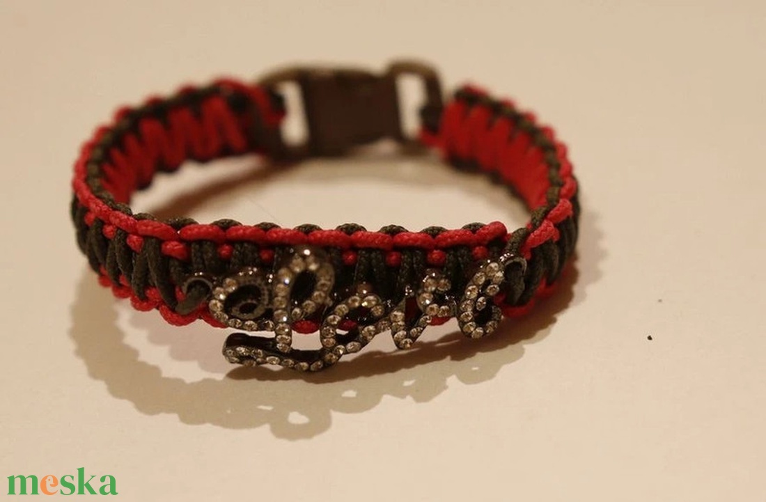 True Love paracord karkötő - ékszer - karkötő - fonott karkötő - Meska.hu