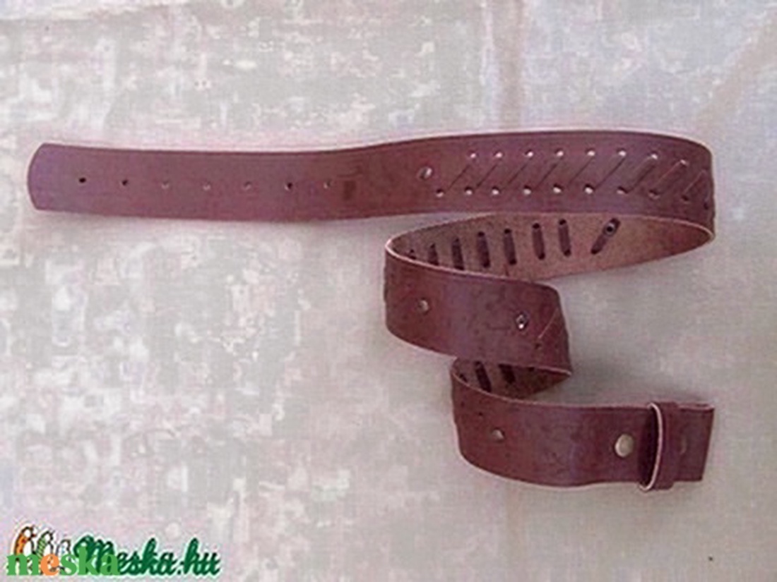Patentos őv bőrfűzéssel - ruha & divat - öv & övcsat - öv - Meska.hu Patentos őv bőrfűzéssel - ruha & divat - öv & övcsat - öv - Meska.hu